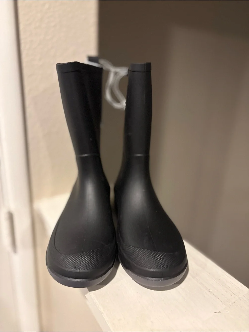 Kids' Andy Slip-On Rain Boots Black  - Cat & Jack - SIZE 6 Big Boy Youth NEW